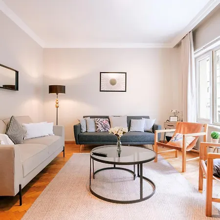 Apartment Chic Roomy Flat W Balcony 2 Min To Citys Nisantasi Istanbul