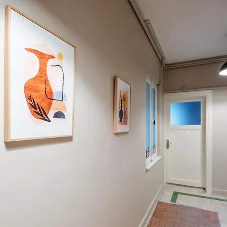 Chic Roomy Flat W Balcony 2 Min To Citys Nisantasi Apartment